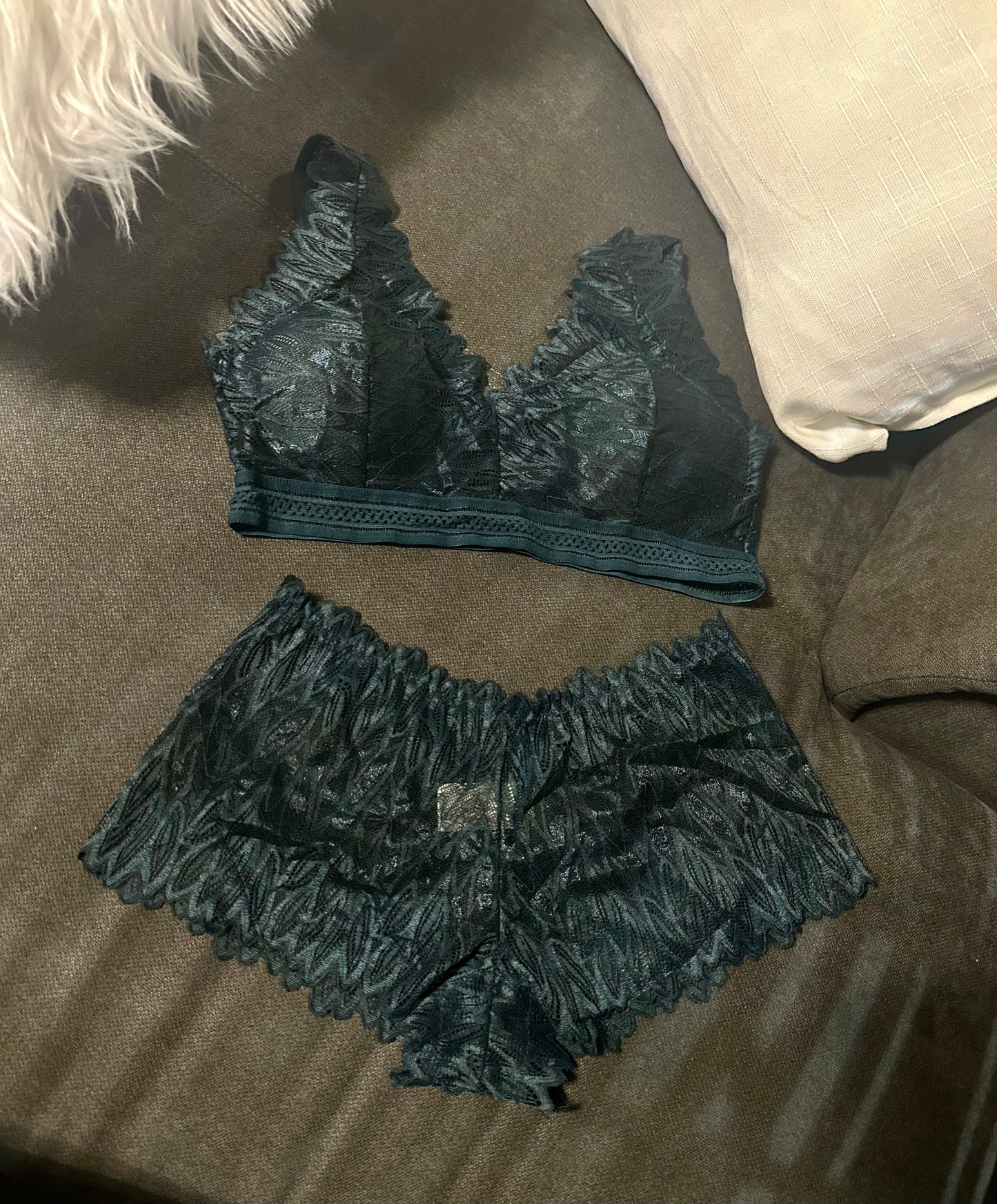 Sonya delicate lace set