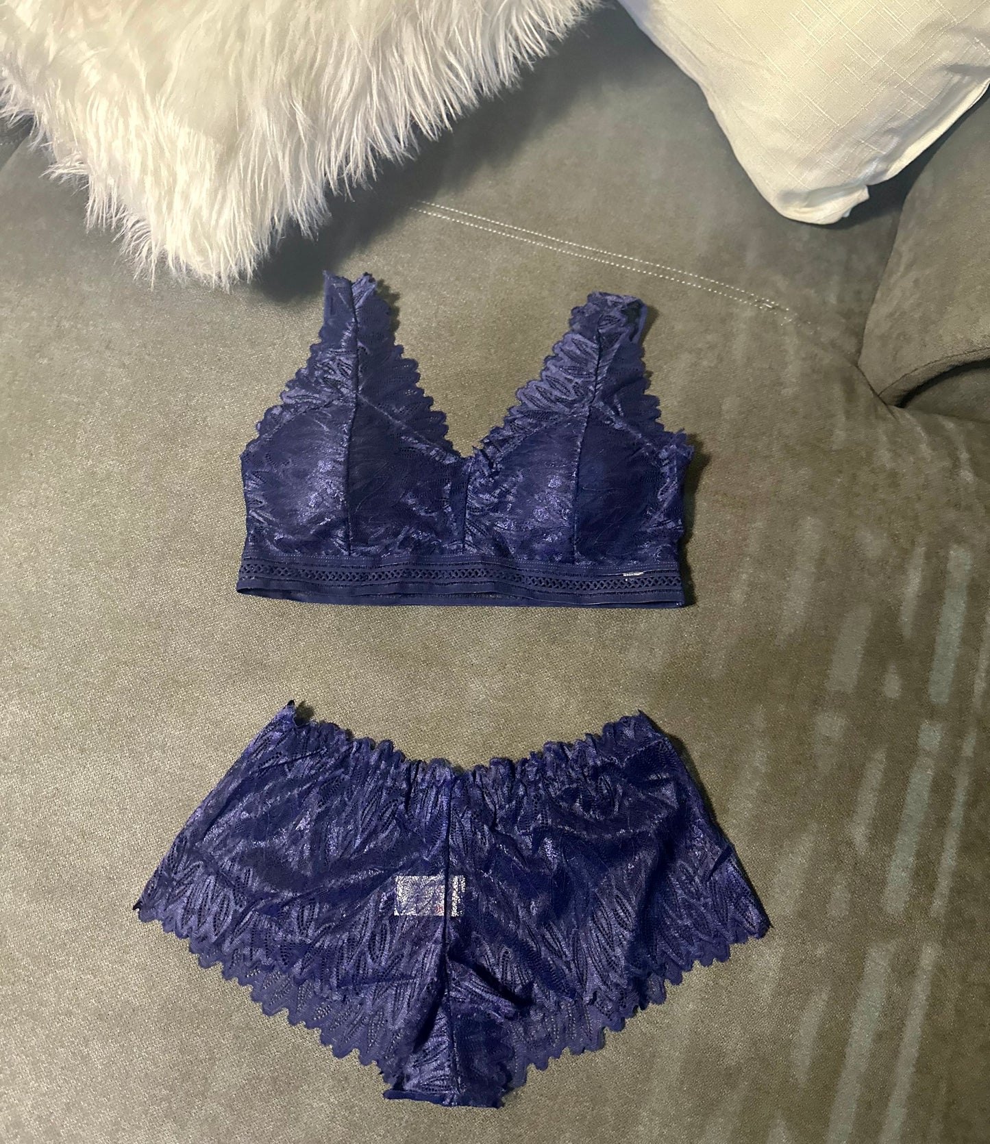 Sonya delicate lace set